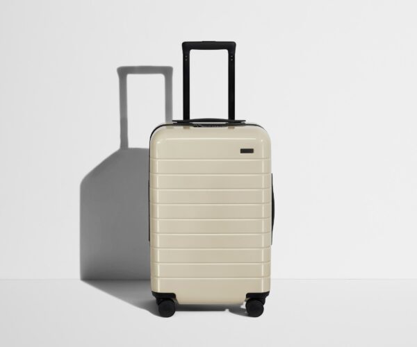 The Carry-On in Salt White (Gloss)