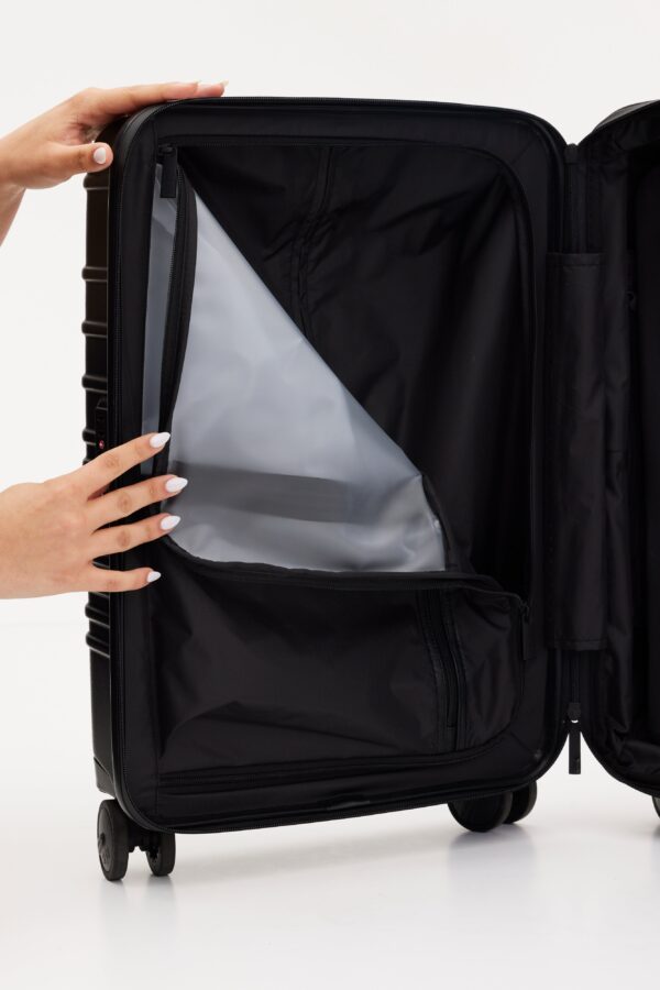 BEIS124671-CarryOnRoller-BLACK-Product-Details_1730.jpg The Carry-On Roller in All Black